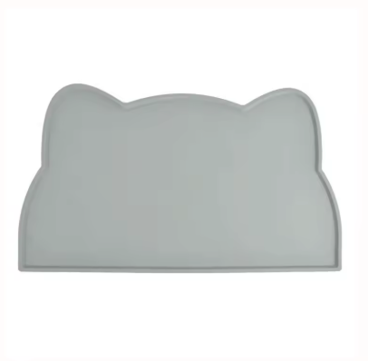 Roiskeita estävä alusta Kattellan juoma-altaalle